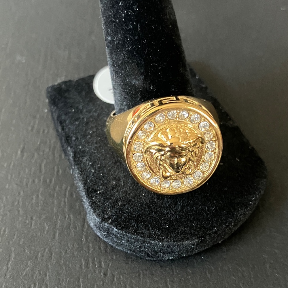 Versace Gold Medusa Ring with CZ Diamond 💎  Size-11 - Picture 12 of 13